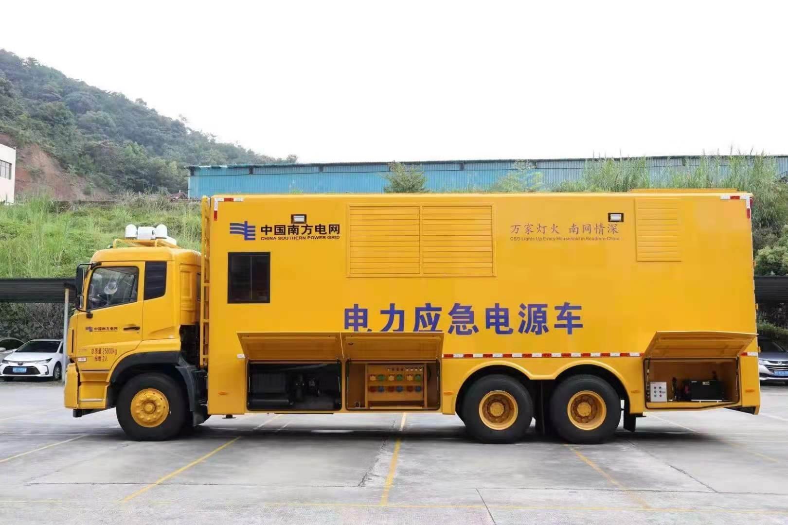 自流井安康大型柴油发电机发电车UPS电源出租租赁